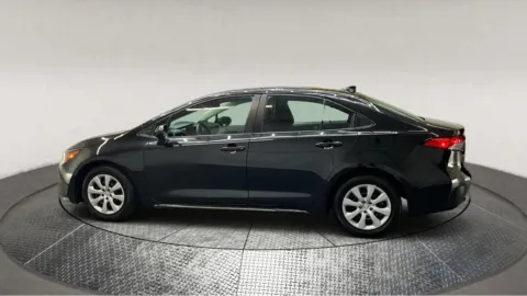 More photos of 2022 Toyota Corolla LE at Autos Direct Fredericksburg, VA