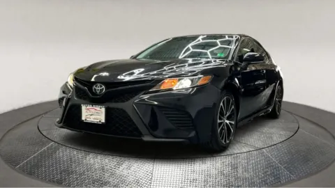 Another view of 2019 Toyota Camry SE for sale in Fredericksburg, VA at Autos Direct Fredericksburg