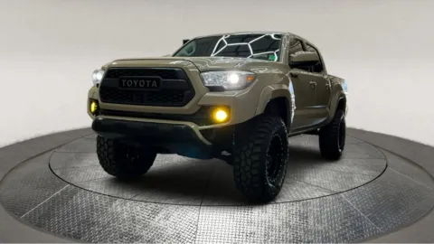 Another view of 2017 Toyota Tacoma SR5 for sale in Fredericksburg, VA at Autos Direct Fredericksburg