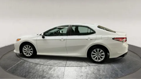 More photos of 2020 Toyota Camry LE at Autos Direct Fredericksburg, VA