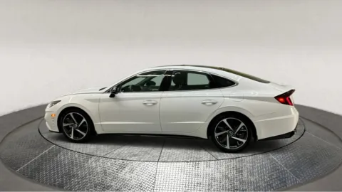 More photos of 2023 Hyundai Sonata SEL Plus at Autos Direct Fredericksburg, VA