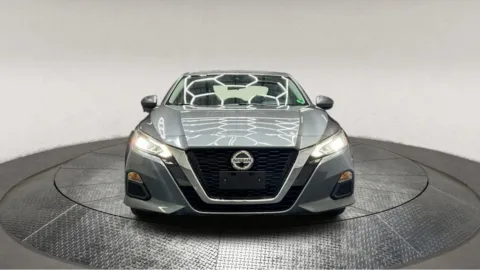 Another view of 2022 Nissan Altima 2.5 SV for sale in Fredericksburg, VA at Autos Direct Fredericksburg