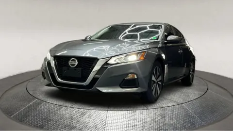 More photos of 2022 Nissan Altima 2.5 SV at Autos Direct Fredericksburg, VA
