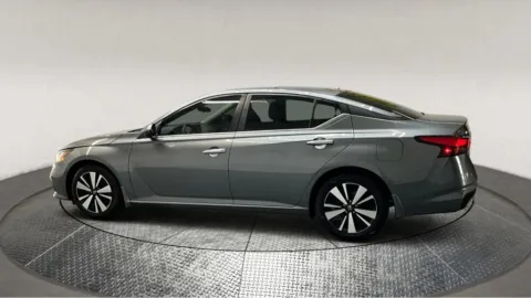 More photos of 2022 Nissan Altima 2.5 SV at Autos Direct Fredericksburg, VA