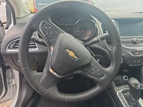 More photos of 2018 Chevrolet Cruze LT at Autos Direct Fredericksburg, VA