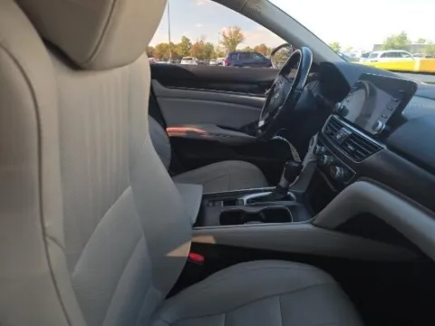 More photos of 2020 Honda Accord EX-L at Autos Direct Fredericksburg, VA