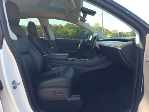 More photos of 2021 Tesla Model Y Long Range at Autos Direct Fredericksburg, VA