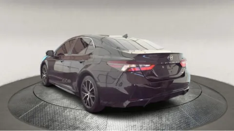More photos of 2021 Toyota Camry SE at Autos Direct Fredericksburg, VA