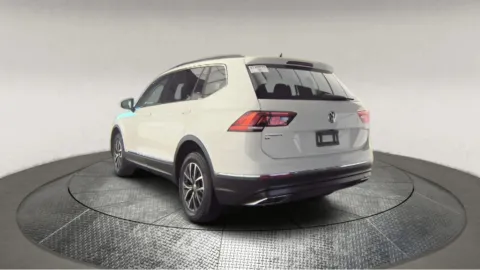 More photos of 2020 Volkswagen Tiguan 2.0T SE at Autos Direct Fredericksburg, VA