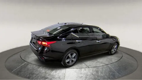 Photos of 2020 Nissan Altima 2.5 SL for sale in Fredericksburg, VA at Autos Direct Fredericksburg