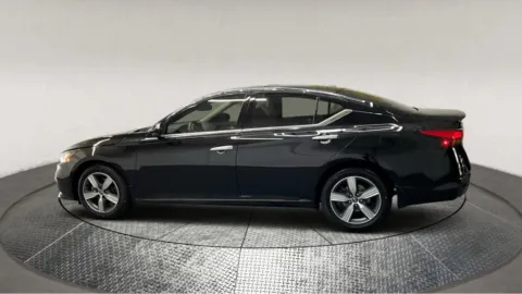 More photos of 2020 Nissan Altima 2.5 SL at Autos Direct Fredericksburg, VA