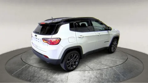 Photos of 2019 Jeep Compass High Altitude for sale in Fredericksburg, VA at Autos Direct Fredericksburg