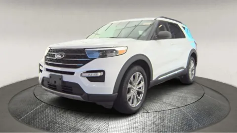 Another view of 2022 Ford Explorer XLT for sale in Fredericksburg, VA at Autos Direct Fredericksburg