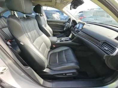 More photos of 2018 Honda Accord EX-L 2.0T at Autos Direct Fredericksburg, VA