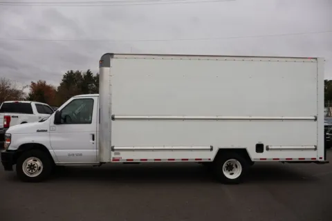 More photos of 2022 Ford E-350SD at Autos Direct Fredericksburg, VA