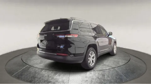 Another view of 2022 Jeep Grand Cherokee L Limited for sale in Fredericksburg, VA at Autos Direct Fredericksburg