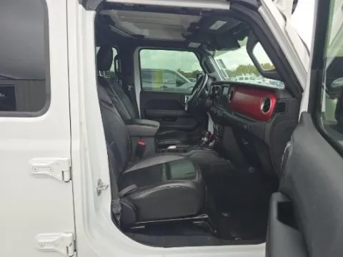 More photos of 2021 Jeep Gladiator Rubicon at Autos Direct Fredericksburg, VA