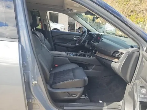 More photos of 2024 Nissan Rogue Platinum at Autos Direct Fredericksburg, VA