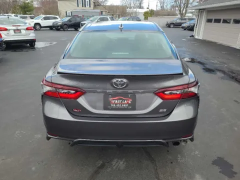More photos of 2021 TOYOTA CAMRY SE at Fast Lane Autos, IN