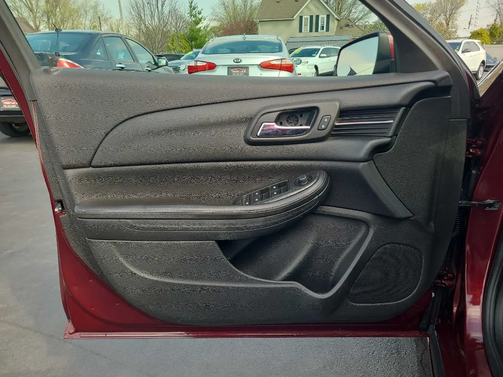 2015 Chevrolet Malibu 1LT - Photo 28