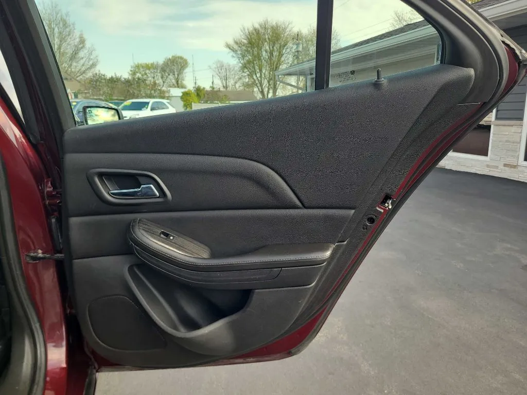 2015 Chevrolet Malibu 1LT - Photo 30
