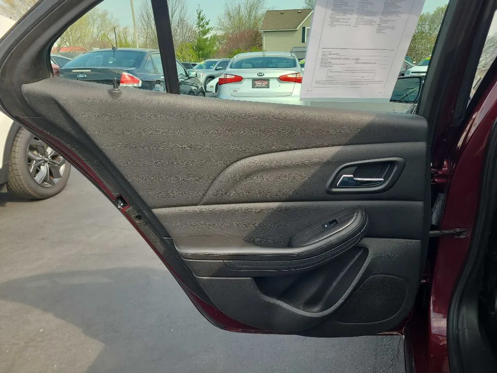 2015 Chevrolet Malibu 1LT - Photo 29