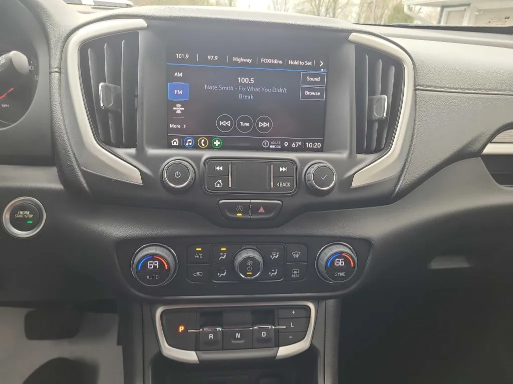 2023 GMC Terrain SLT - Photo 22