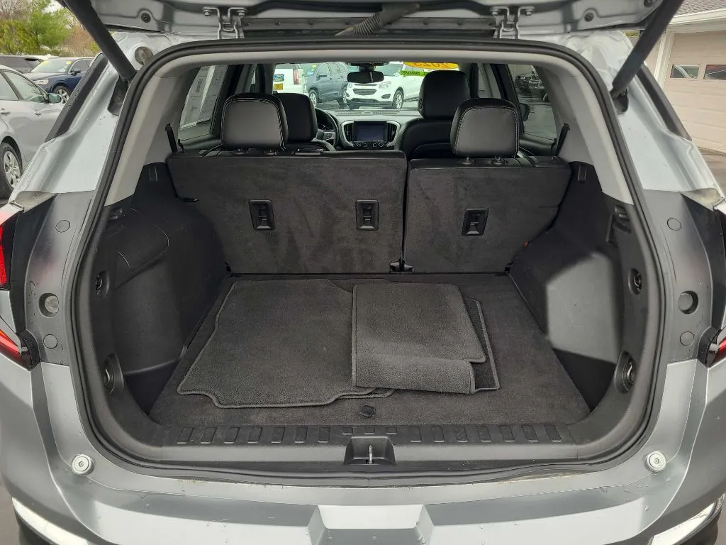2023 GMC Terrain SLT - Photo 14