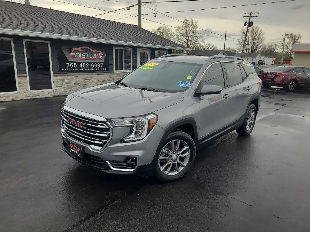 Gray 2023 GMC TERRAIN SLT for sale in Kokomo, IN