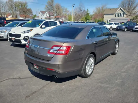 More photos of 2016 FORD TAURUS LIMITED at Fast Lane Autos, IN