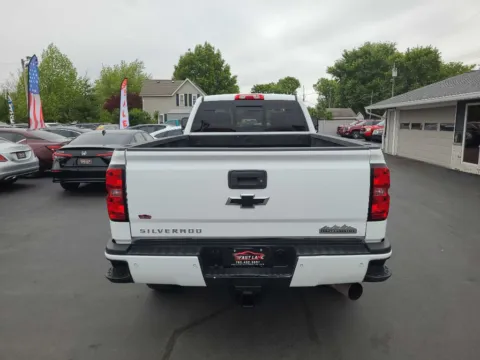 More photos of 2016 CHEVROLET SILVERADO 2500 HIGH COUNTRY at Fast Lane Autos, IN