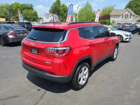 More photos of 2018 JEEP COMPASS LATITUDE at Fast Lane Autos, IN