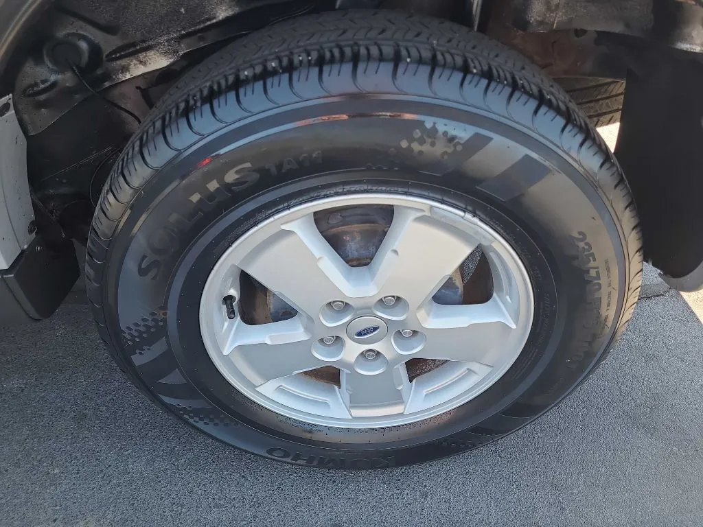 2008 Ford Escape XLS - Photo 26