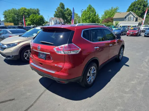 More photos of 2015 NISSAN ROGUE S at Fast Lane Autos, IN