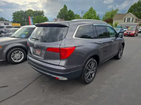 More photos of 2016 HONDA PILOT TOURING at Fast Lane Autos, IN