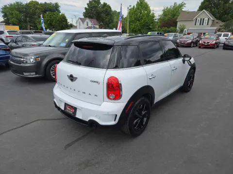 More photos of 2015 MINI COOPER S COUNTRYMAN at Fast Lane Autos, IN