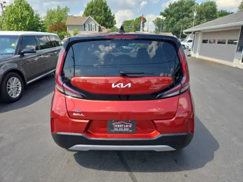 More photos of 2024 KIA SOUL LX at Fast Lane Autos, IN
