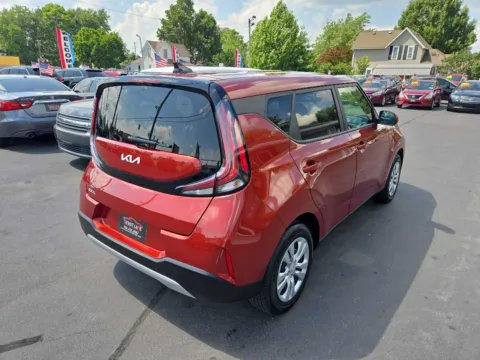 More photos of 2024 KIA SOUL LX at Fast Lane Autos, IN