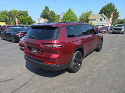 More photos of 2023 JEEP GRAND CHEROKEE L LAREDO at Fast Lane Autos, IN