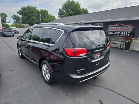 Another view of 2018 CHRYSLER PACIFICA LIMITED for sale in Kokomo, IN at Fast Lane Autos