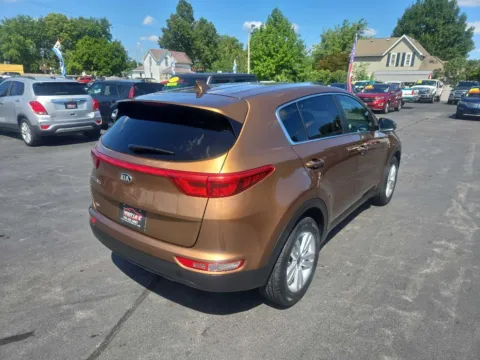 More photos of 2018 KIA SPORTAGE LX at Fast Lane Autos, IN