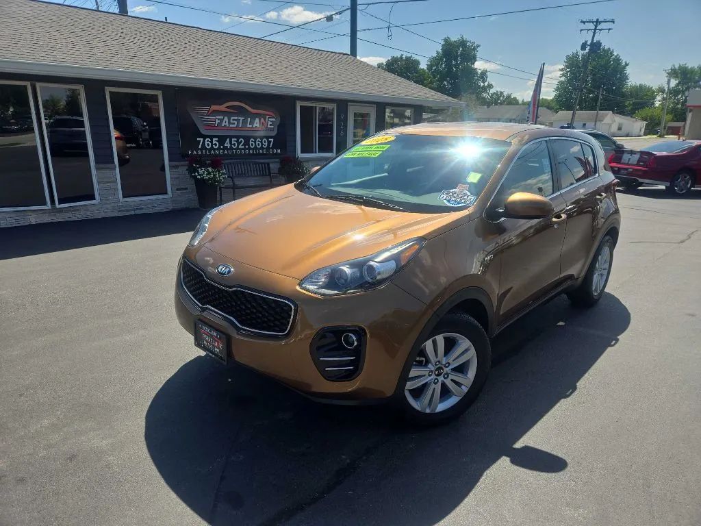 Gold 2018 KIA SPORTAGE LX for sale in Kokomo, IN
