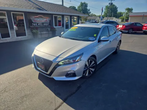 Silver 2019 NISSAN ALTIMA SL for sale in Kokomo, IN