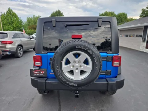 More photos of 2015 JEEP WRANGLER UNLIMI SPORT at Fast Lane Autos, IN