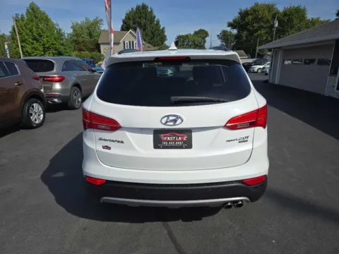 More photos of 2015 HYUNDAI SANTA FE SPORT 2.0T at Fast Lane Autos, IN