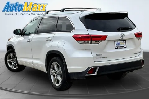 More photos of 2019 Toyota Highlander Limited at Automaxx Chrysler Dodge Jeep Ram, SD