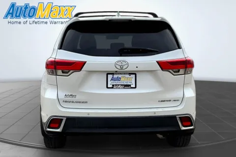 More photos of 2019 Toyota Highlander Limited at Automaxx Chrysler Dodge Jeep Ram, SD