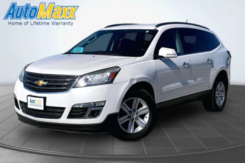 White 2013 Chevrolet Traverse LT for sale in Milbank, SD