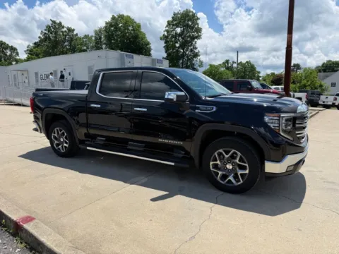 More photos of 2023 GMC Sierra 1500 SLT at Glenn Chrysler Dodge Jeep Ram, KY