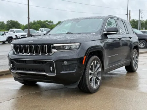 Photos of 2023 Jeep Grand Cherokee Overland for sale in Crestwood, KY at Glenn Chrysler Dodge Jeep Ram